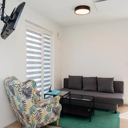 Private With Terrace And Swimming Pool *