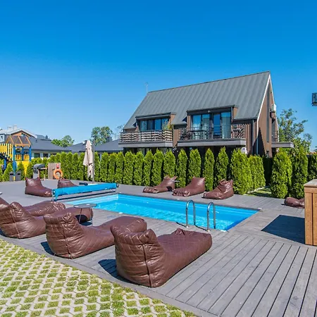 Private With Terrace And Swimming Pool *