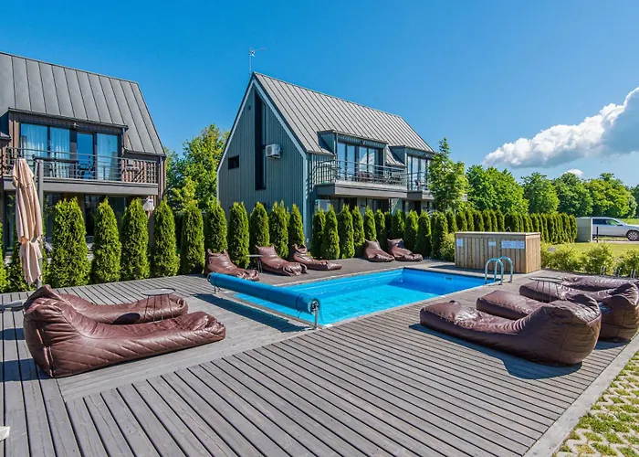 Private With Terrace And Swimming Pool 아파트 *