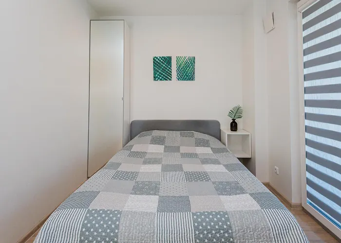 Private With Terrace And Swimming Pool * Паланга